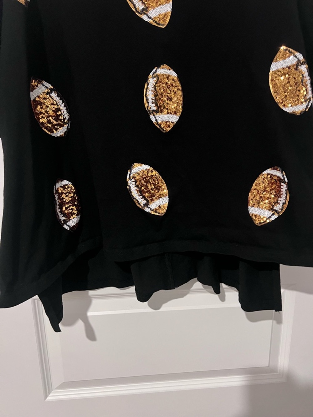 Size small Boutique GAME DAY SEQUIN FOOTBALL T-SHIRT - Picture 12 of 13